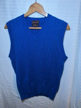 Traditionalist Blue Cable Knit Sweater Vest Size M